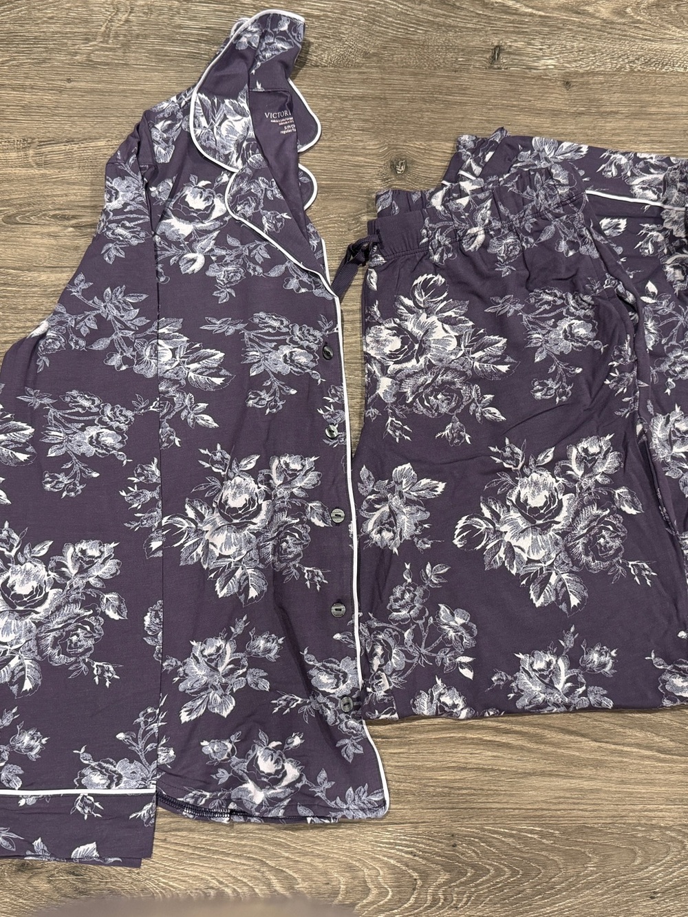 BRAND NEW WITH TAGS Victoria's Secret Purple Floral Modal Pajama Set Size Small